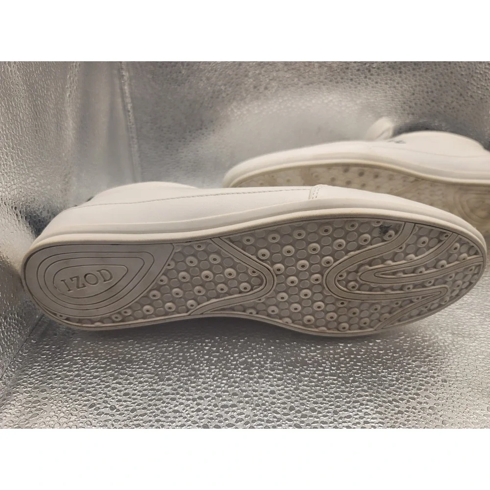 IZOD Men's White Memory Foam Lion Sneakers Size 9M Casual Low Top Comfort Shoes‎